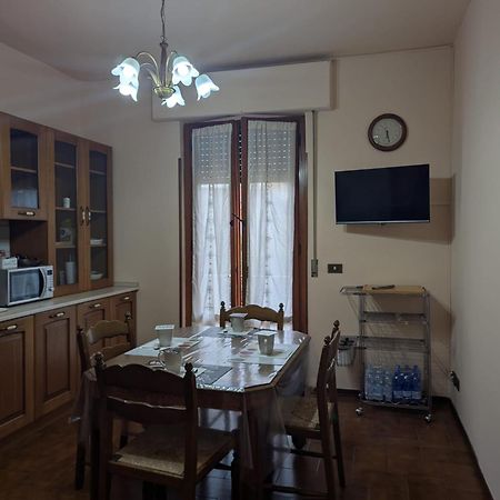 Due Passi In Val Di Chiana Apartamento Arezzo Exterior foto